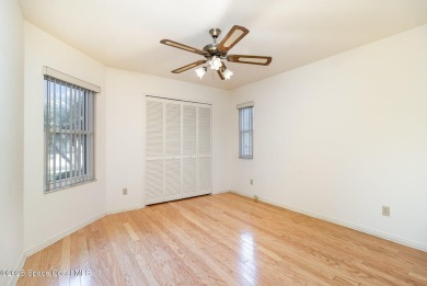 Seller offering $4,000 credit with acceptable offer. This on Indian River Colony Club in Florida - for sale on GolfHomes.com, golf home, golf lot