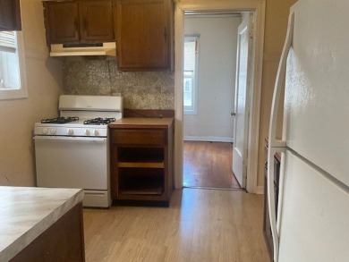 Step back in time in this truly vintage 2 bed/2 full bath condo on South Shore Cultural Ctr. Golf Course in Illinois - for sale on GolfHomes.com, golf home, golf lot