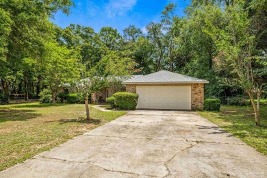 All Brick, 3 bedroom, 2 bathroom home located within the on Tanglewood Golf Club in Florida - for sale on GolfHomes.com, golf home, golf lot