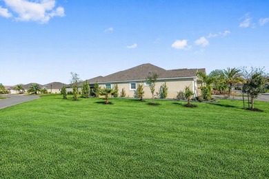 BETTER THAN NEW o BUILT 2021 o DESIGNER-SERIES MOSSY OAK o BLOCK on Pennbrooke Fairways in Florida - for sale on GolfHomes.com, golf home, golf lot