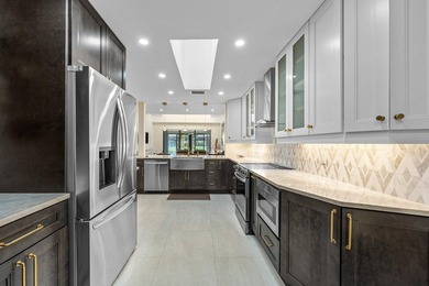 New Initiation fee $150,000 effective 5/2/2026! Recently on Hunters Run Golf and Country Club in Florida - for sale on GolfHomes.com, golf home, golf lot