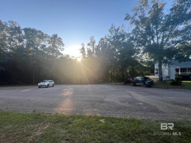 Looking to build your dream home in a well-established on Lake Forest Yacht and Country Club in Alabama - for sale on GolfHomes.com, golf home, golf lot