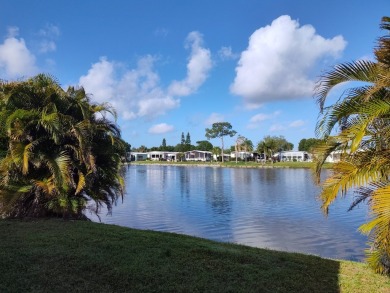 CALLING ALL FLIPPERS**LAKESIDE FIXER UPPER** NEEDS A/C AND A on Vista Plantation Golf Club in Florida - for sale on GolfHomes.com, golf home, golf lot