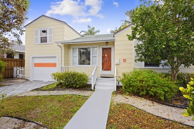 Key West style Cottage in the heart of the Parrot Cove on Lake Worth Municipal Golf Course in Florida - for sale on GolfHomes.com, golf home, golf lot