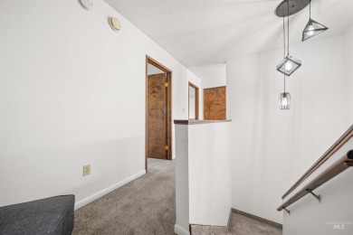 This updated 1826 ~sf 3 bedroom/2 bath END-UNIT condo is ideally on Clarkston Country Club in Washington - for sale on GolfHomes.com, golf home, golf lot