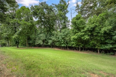 This immaculately maintained all brick home is so private yet on Big Sugar Golf Club in Arkansas - for sale on GolfHomes.com, golf home, golf lot