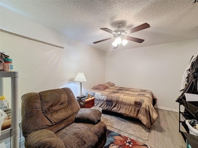 Presenting a warm and inviting 3 bedrooms, 2 bath home located on Summertree Golf Course in Florida - for sale on GolfHomes.com, golf home, golf lot