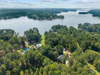 BEAUTIFULLY REMODELED WITH LAKE VIEWS  EXCLUSIVE ACCESS TO on Reynolds Lake Oconee - The Oconee in Georgia - for sale on GolfHomes.com, golf home, golf lot