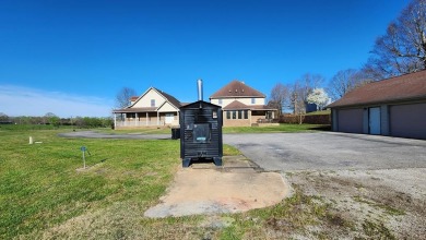 LOCATION! LOCATION! LOCATION! The opportunities for this on Dale Hollow Lake Golf Course in Kentucky - for sale on GolfHomes.com, golf home, golf lot