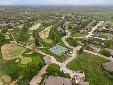 Luxury home in the sought-after golf community of Fremont Hills! on Fremont Hills Country Club in Missouri - for sale on GolfHomes.com, golf home, golf lot