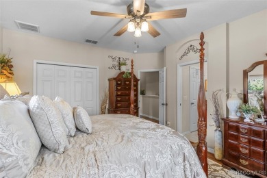 Stop the Search! This 3-bedroom, 2.5-bath end-unit townhome in on Brentwood Farms Golf Club in Florida - for sale on GolfHomes.com, golf home, golf lot