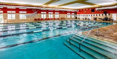 Stop the Search! This 3-bedroom, 2.5-bath end-unit townhome in on Brentwood Farms Golf Club in Florida - for sale on GolfHomes.com, golf home, golf lot