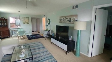 REDUCED 10K .SELLER HAS RECENTLY UPDATED THE MASTER BATH NEW on Royal Palm Golf Club in Florida - for sale on GolfHomes.com, golf home, golf lot
