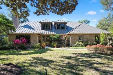 Stunning Custom Brick Home in Black Diamond Ranch - Guard-Gated on Black Diamond Ranch Golf Course in Florida - for sale on GolfHomes.com, golf home, golf lot