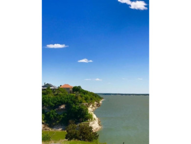 Great lot on a cul-de-sac with good hardwood trees.  White Bluff on White Bluff Resort - Old Course in Texas - for sale on GolfHomes.com, golf home, golf lot