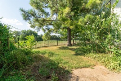 Located at 803 Cardinal Creek BLVD Unit B, Norman, OK 73072 on Jimmie Austin OU Golf Club in Oklahoma - for sale on GolfHomes.com, golf home, golf lot