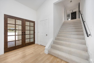 Stunning 4 bedroom, 3 bathroom home sitting on just shy of a on Kern River Golf Course in California - for sale on GolfHomes.com, golf home, golf lot