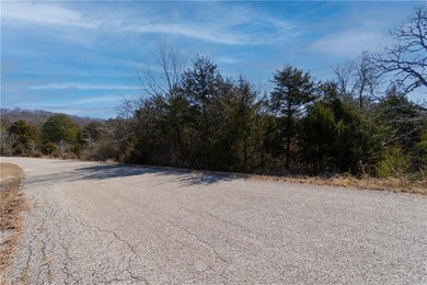 Welcome your chance to own a slice of tranquillity in a thriving on Holiday Island Executive Golf Course in Arkansas - for sale on GolfHomes.com, golf home, golf lot