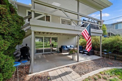 Nestled on the 7th fairway of Eagle Hills Golf Course, this on Eagle Hills Golf Course in Idaho - for sale on GolfHomes.com, golf home, golf lot