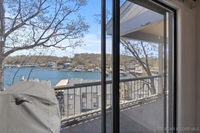 Check out this one owner (original from initial construction) on Tan-Tar-A Golf Club in Missouri - for sale on GolfHomes.com, golf home, golf lot