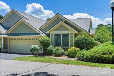Beautiful 3BD/2BA townhome overlooking the 5th hole at Laurel on Laurel Ridge Country Club in North Carolina - for sale on GolfHomes.com, golf home, golf lot