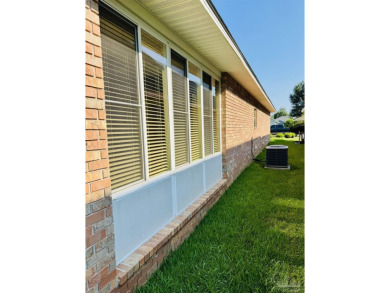 Very well kept home in the sought after golf community of on Stonebrook Golf Club in Florida - for sale on GolfHomes.com, golf home, golf lot