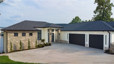 Modern elegance in Nichols Point Estates in the heart of Osage on The Oaks Golf Course in Missouri - for sale on GolfHomes.com, golf home, golf lot