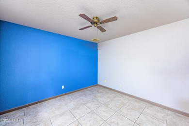 This perfectly maintained home is located just minutes from on London Bridge Golf Course in Arizona - for sale on GolfHomes.com, golf home, golf lot