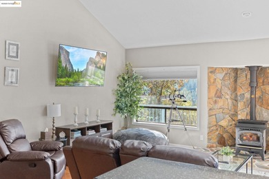 Custom Pine Mountain Lake Home! Enjoy beautiful mountain and on Pine Mountain Lake Country Club in California - for sale on GolfHomes.com, golf home, golf lot