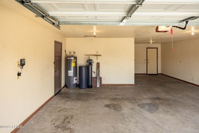 This perfectly maintained home is located just minutes from on London Bridge Golf Course in Arizona - for sale on GolfHomes.com, golf home, golf lot