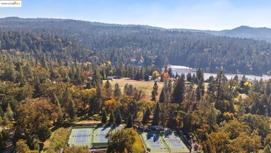 Custom Pine Mountain Lake Home! Enjoy beautiful mountain and on Pine Mountain Lake Country Club in California - for sale on GolfHomes.com, golf home, golf lot