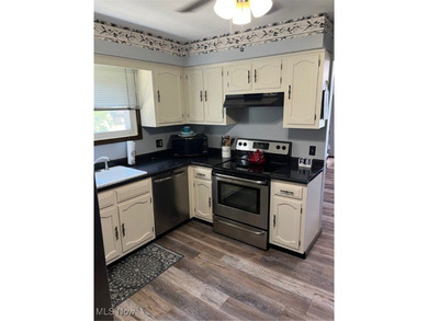 Looking for a change in lifestyle? Welcome to 39 Pueblo Trail on Lake Mohawk Golf Club in Ohio - for sale on GolfHomes.com, golf home, golf lot