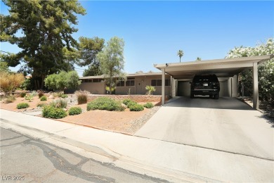 * BEAUTIFUL 1 STORY HOUSE WITH POOL * ON THE GOLF COURSE*  NO on Las Vegas National Golf Club in Nevada - for sale on GolfHomes.com, golf home, golf lot