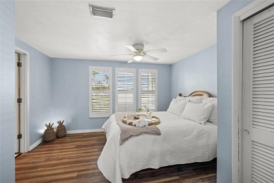 INCREDIBLE *Old Florida Charm*!.....INCREDIBLE Proximity to TWO on Bird Bay Executive Golf Club in Florida - for sale on GolfHomes.com, golf home, golf lot