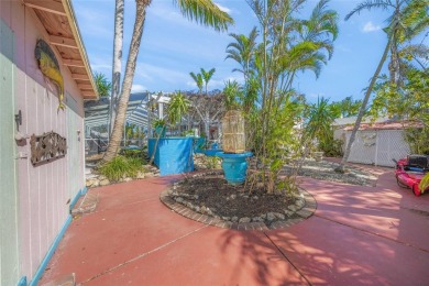INCREDIBLE *Old Florida Charm*!.....INCREDIBLE Proximity to TWO on Bird Bay Executive Golf Club in Florida - for sale on GolfHomes.com, golf home, golf lot