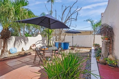 INCREDIBLE *Old Florida Charm*!.....INCREDIBLE Proximity to TWO on Bird Bay Executive Golf Club in Florida - for sale on GolfHomes.com, golf home, golf lot