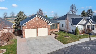 Beautifully maintained single-level home in a desirable Nampa on Ridgecrest Golf Course in Idaho - for sale on GolfHomes.com, golf home, golf lot