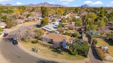 Move in ready, mid-century brick home in Uptown Phoenix! This on Palo Verde Golf Course in Arizona - for sale on GolfHomes.com, golf home, golf lot