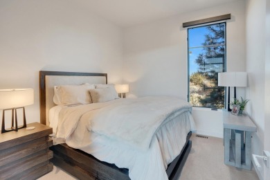 Welcome to this Tetherow golf retreat, where contemporary design on Tetherow Golf Club in Oregon - for sale on GolfHomes.com, golf home, golf lot