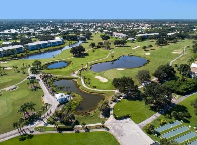 Welcome to this beautifully maintained third-floor condo, where on Plantation Golf and Country Club in Florida - for sale on GolfHomes.com, golf home, golf lot