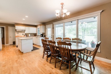 Spacious Riverview Ranch Retreat with Prime Access and on Buena Vista Golf Course in Illinois - for sale on GolfHomes.com, golf home, golf lot