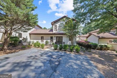 Charming Golf Villa with Lake Oconee Access- Welcome to this on Harbor Club Golf and Country Club in Georgia - for sale on GolfHomes.com, golf home, golf lot