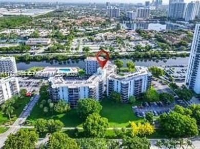 ATTENTION INVESTORS:TENANTS IN PLACE TILL August 19,2025! Best on Turnberry Isle Resort and Club in Florida - for sale on GolfHomes.com, golf home, golf lot
