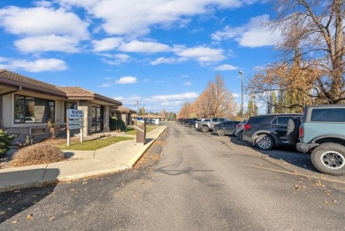 Exceptional professional condominium along the 10th fairway of on Buffalo Hill Golf Club in Montana - for sale on GolfHomes.com, golf home, golf lot