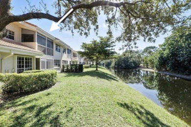 Stunning 3/2  upper corner unit with renovated open kitchen in on Bocaire Country Club in Florida - for sale on GolfHomes.com, golf home, golf lot