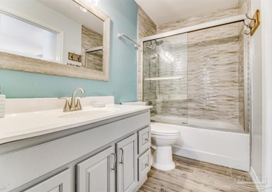 Welcome to this beautifully updated end-unit 1-bedroom condo on Lost Key Golf Club in Florida - for sale on GolfHomes.com, golf home, golf lot