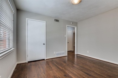 Fully leased duplex in the desirable Kings Highway neighborhood on Stevens Park Golf Course in Texas - for sale on GolfHomes.com, golf home, golf lot