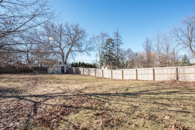 This inviting three bedroom, two and a half bath home is on Downers Grove Golf Club in Illinois - for sale on GolfHomes.com, golf home, golf lot