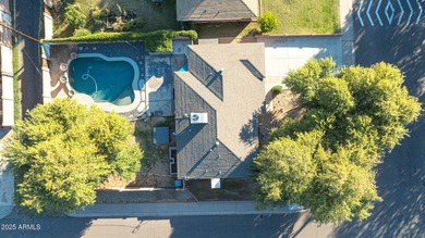 Beautifully updated 3 bed, 2 bath block home with a den on a on Palo Verde Golf Course in Arizona - for sale on GolfHomes.com, golf home, golf lot