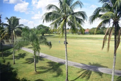 see Matterport Virt tour! Remarkable views to the 17th fairway on Palm-Aire Country Club and Resort - The Oaks in Florida - for sale on GolfHomes.com, golf home, golf lot